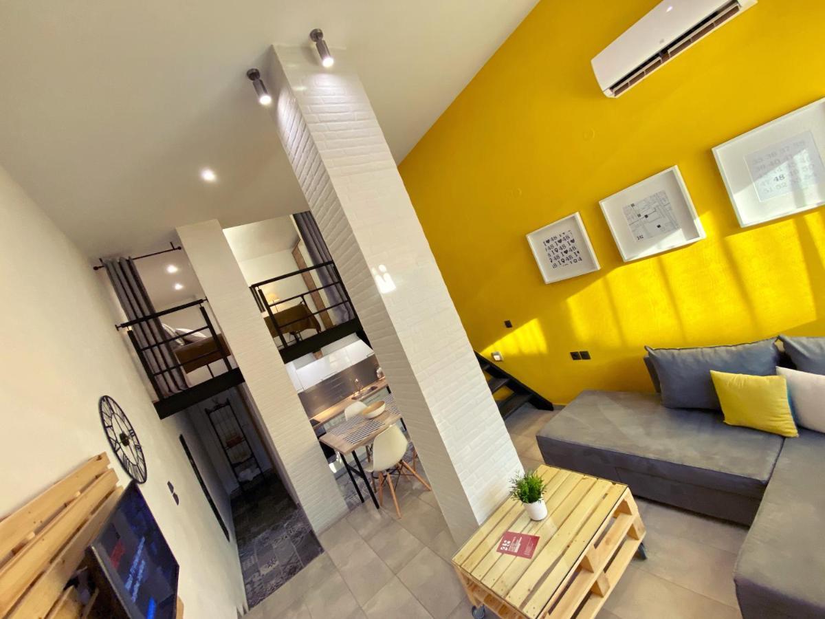 Appartamento 48 Downtown Lofts Néa Péramos Esterno foto