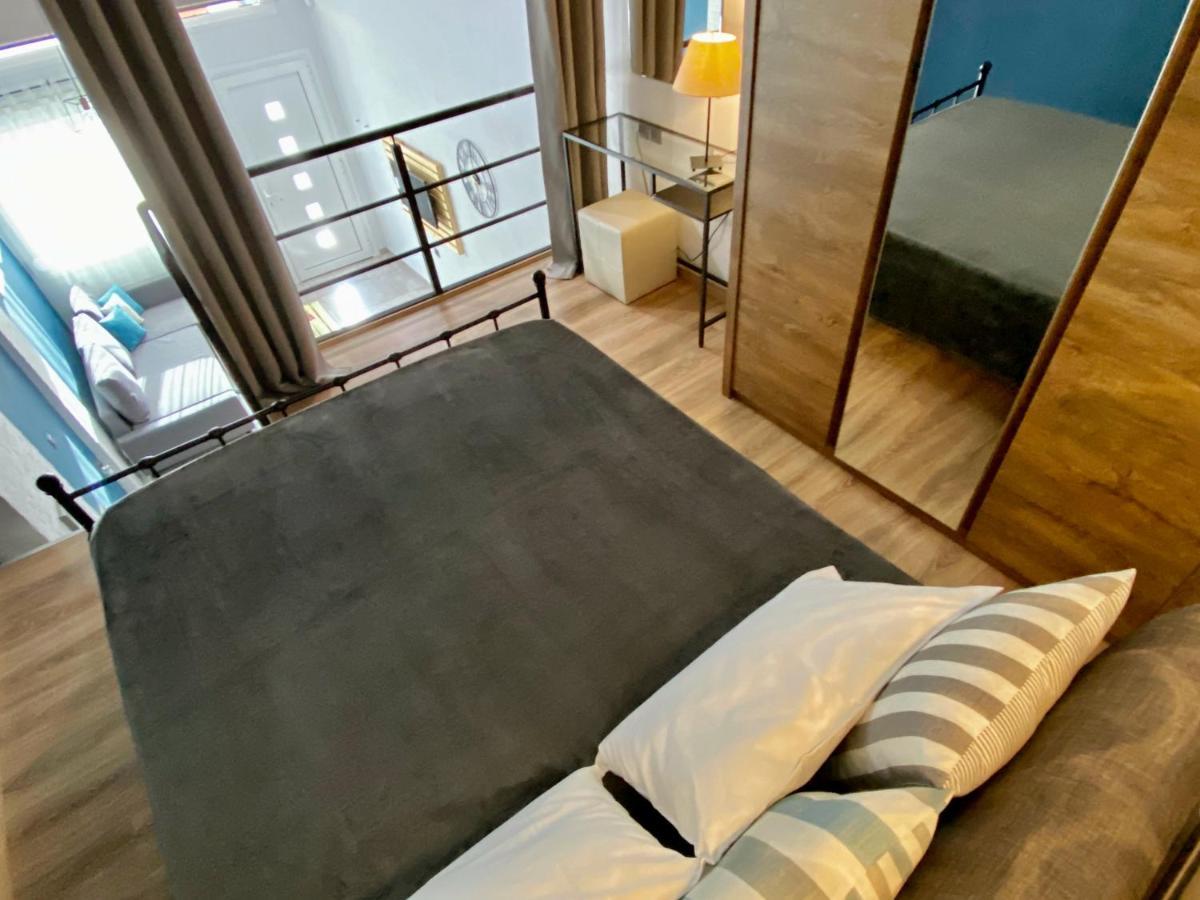 Appartamento 48 Downtown Lofts Néa Péramos Esterno foto