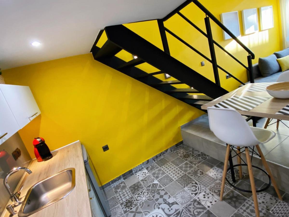 Appartamento 48 Downtown Lofts Néa Péramos Esterno foto