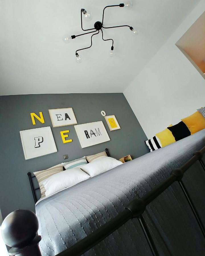 Appartamento 48 Downtown Lofts Néa Péramos Esterno foto