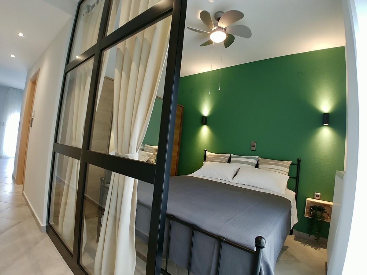 Appartamento 48 Downtown Lofts Néa Péramos Esterno foto