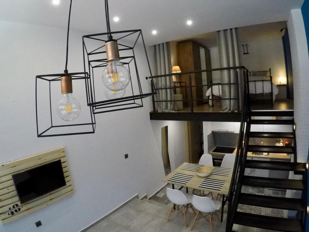 Appartamento 48 Downtown Lofts Néa Péramos Esterno foto