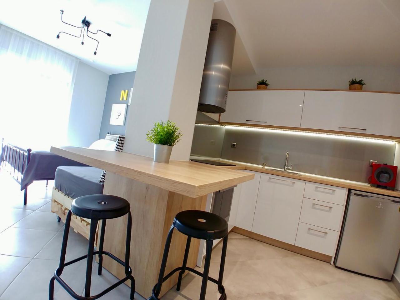 Appartamento 48 Downtown Lofts Néa Péramos Esterno foto